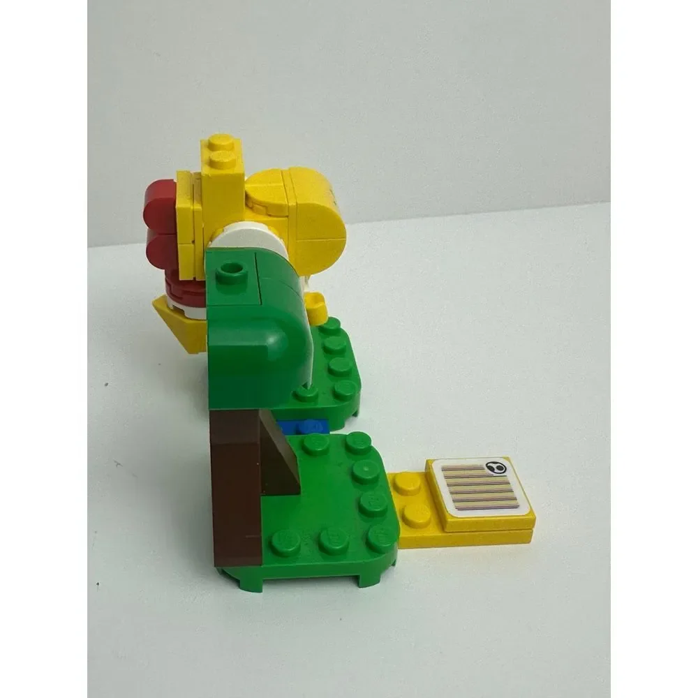 LEGO Super Mario Yellow‎ Yoshi's and Tree